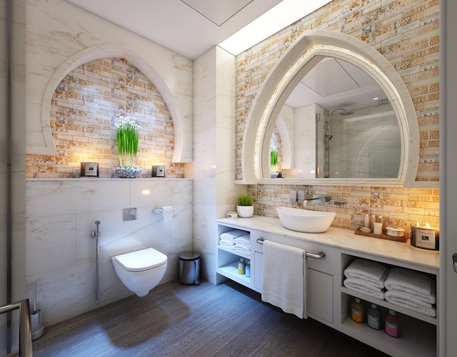 Luxuriöse Badezimmer: Ein Raum, der Komfort und Stil verbindet